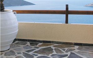 Υλικά εφαρμογής και βερνίκια πέτρας